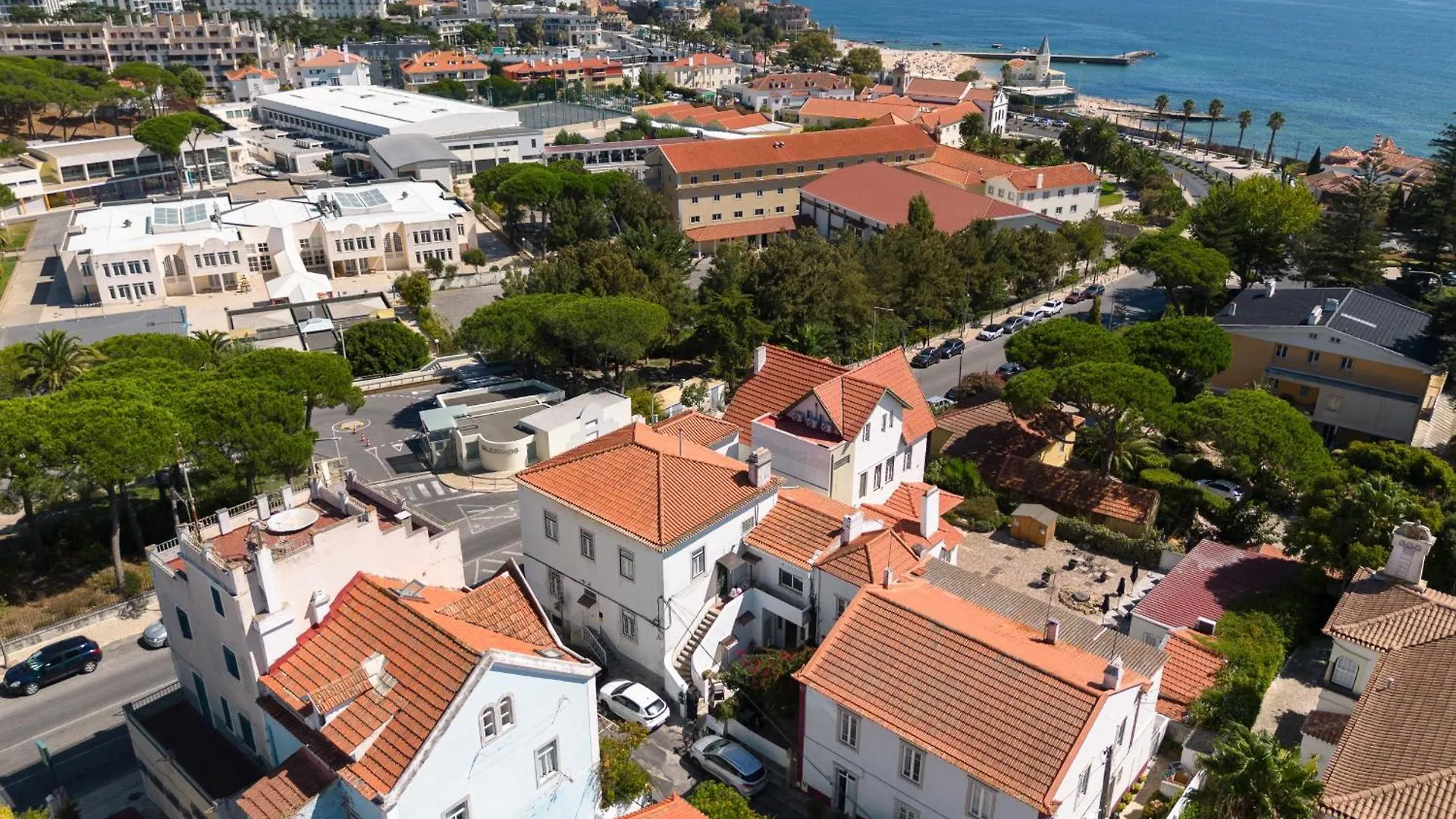 Cascais Townhouse With Sea Views 2 Minutes From Beach Estoril 0*,  Portugal