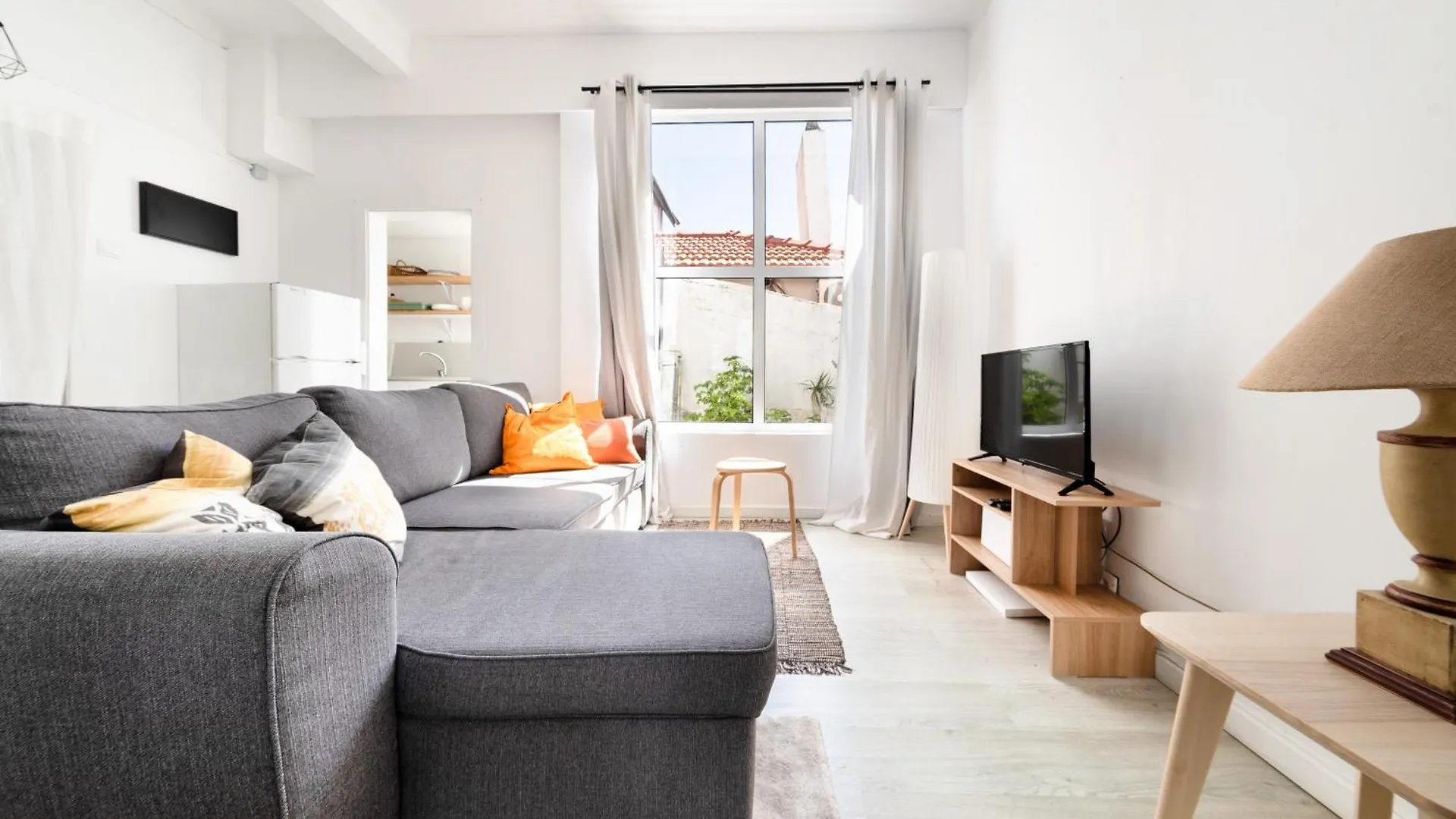 Cascais Townhouse With Sea Views 2 Minutes From Beach Estoril